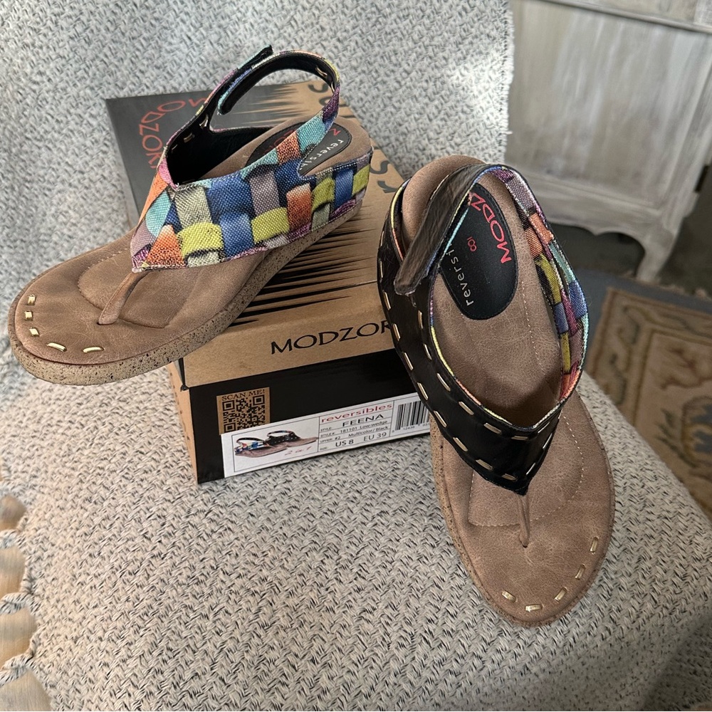 Modzori reversible Feena sandals with low wedge. Twist to change. Size 8, $60 - Picture 3 of 7